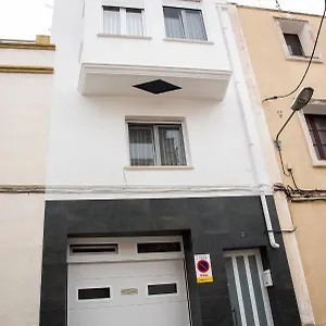 Reihenhaus In Mit Garage Alcanar